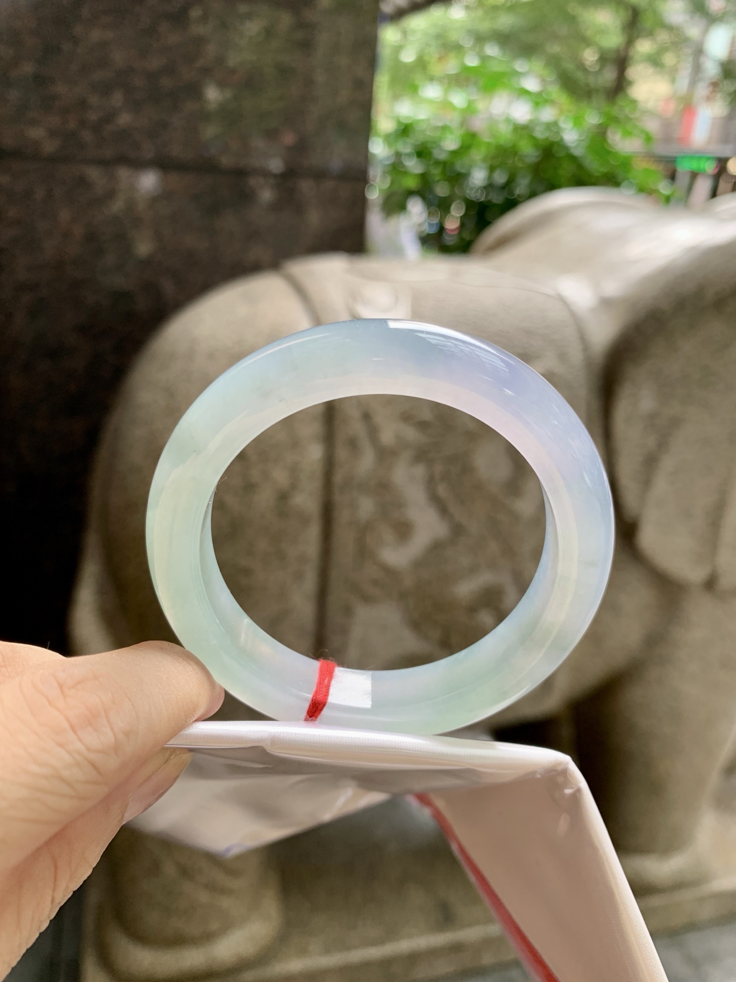 蓝紫正圈,打的细纹，肉眼不显