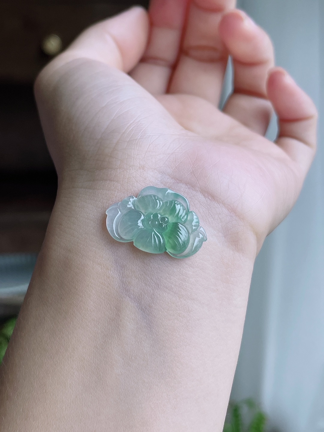 冰晴绿莲花荷花吊坠,性比高,无裂