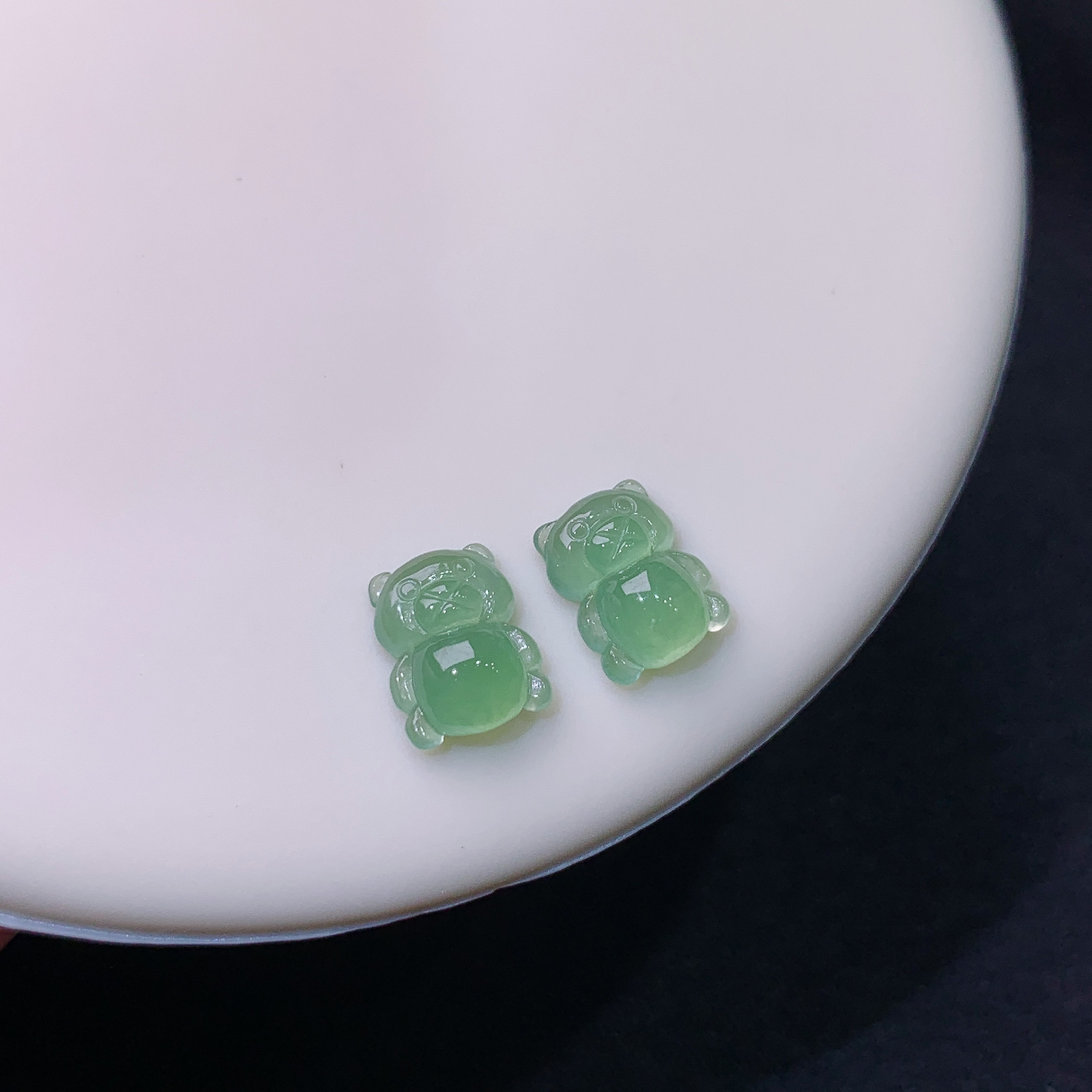 冰晴底小熊一对，镶嵌佳品，冰润细腻，种水足，Sa 尺寸9.6*7.3*3.6