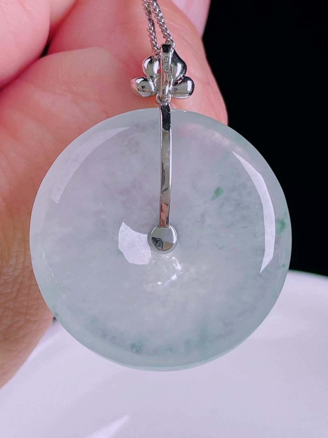 高冰平安扣，18k镶嵌，老种起光，细底通透，尺寸：36裸石28.6/5.7mm0824