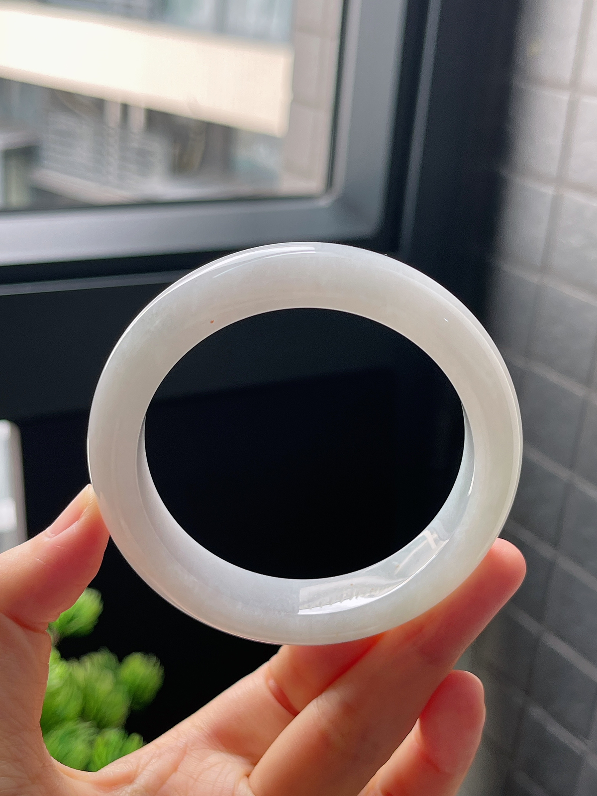 圈口56，糯化种白色翡翠正圈手镯