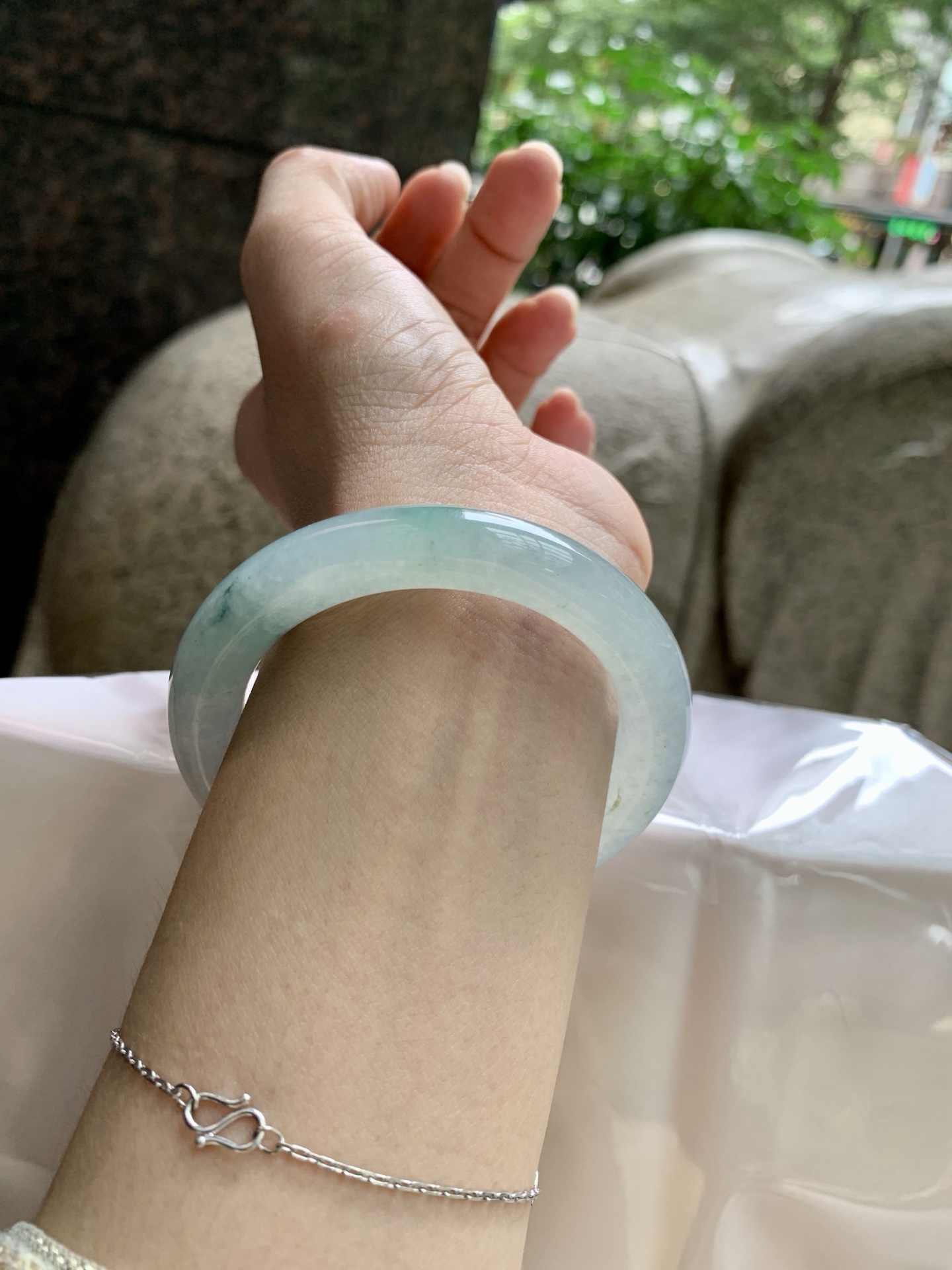飘花圆条,打灯细纹，表皮微扣