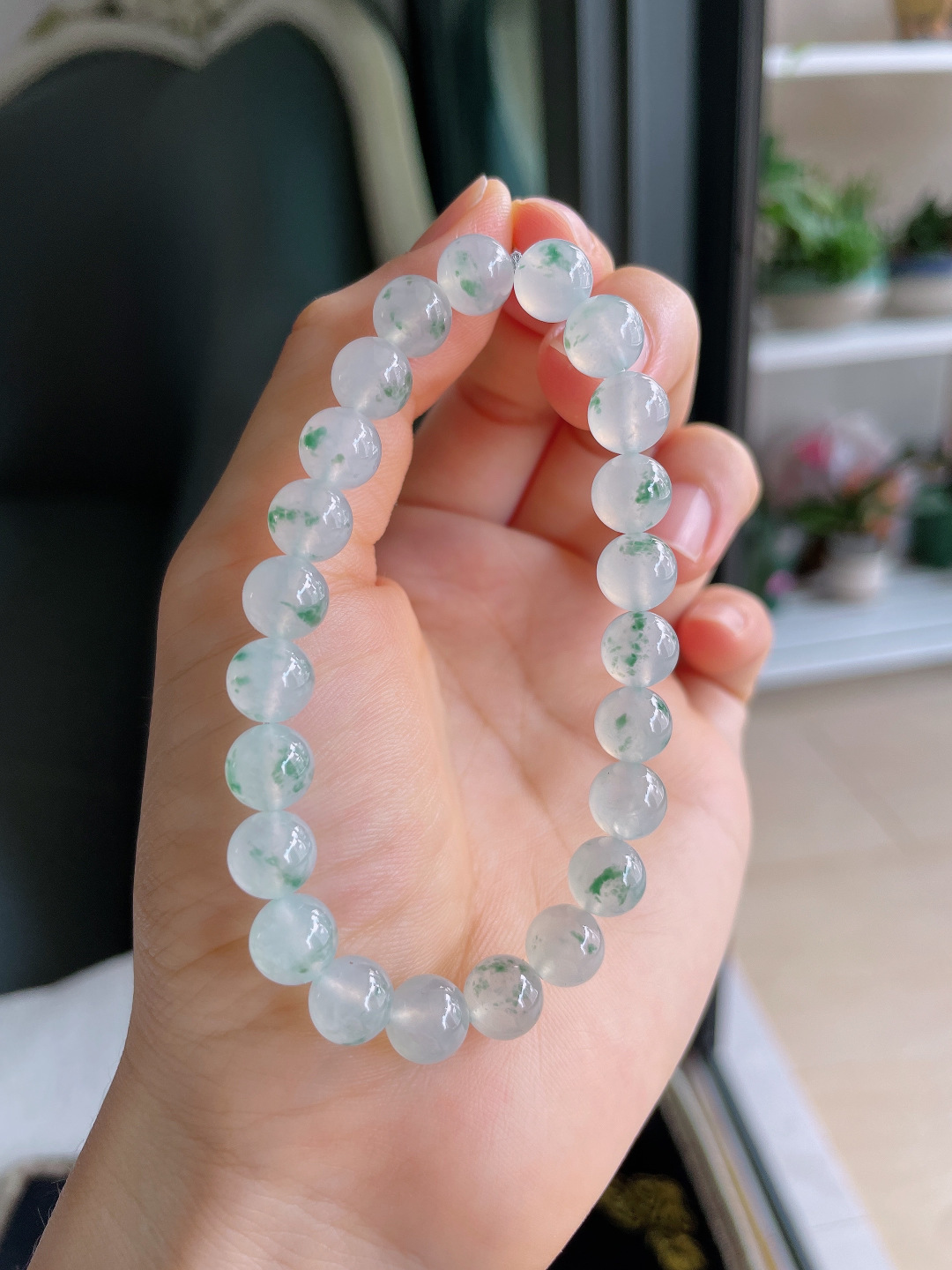 ️，缅甸天然翡翠A货，冰飘花手串，尺寸：7.8mm。【编4351】