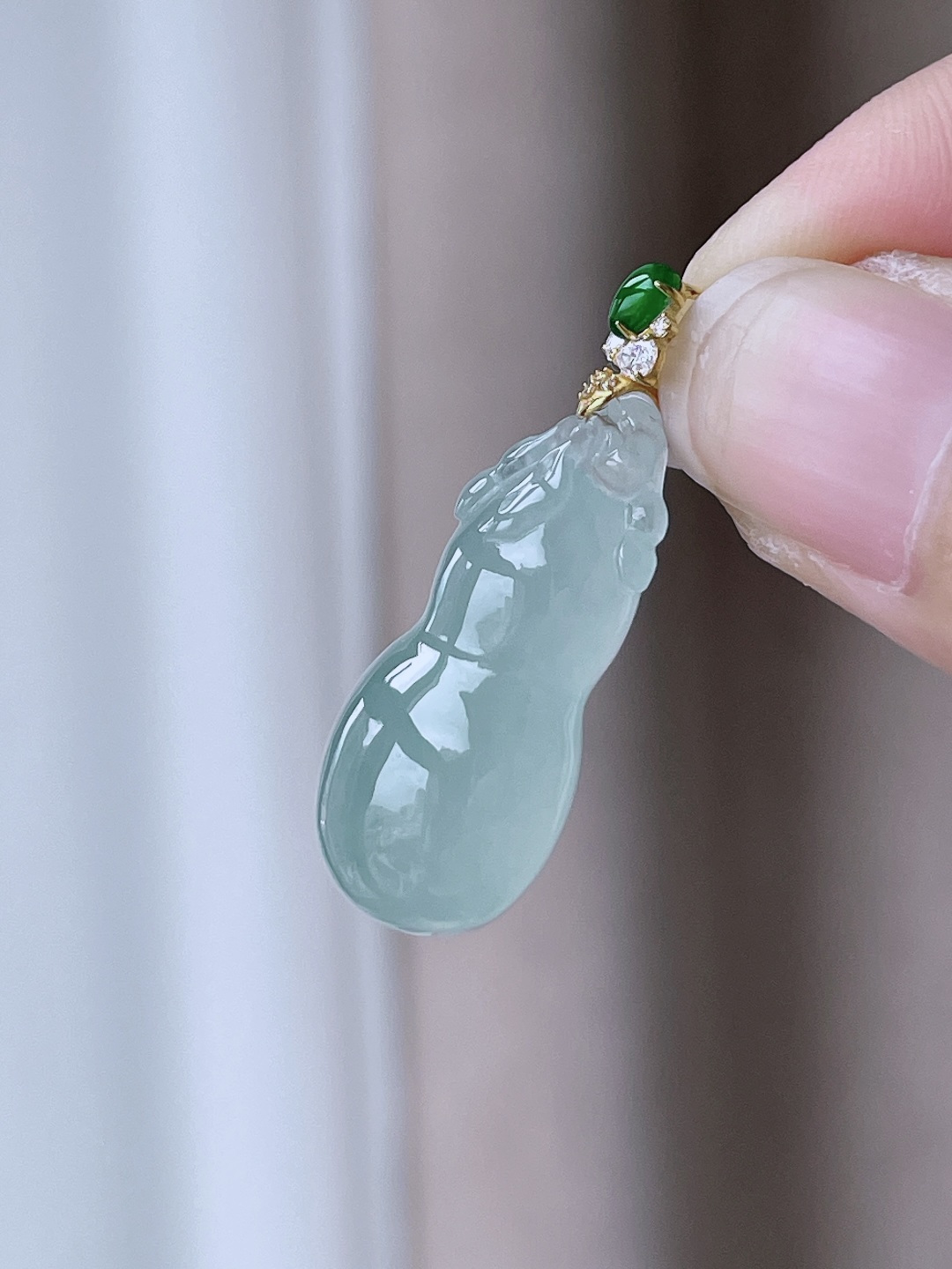 冰晴水大葫芦福禄吊坠,缅料,18k金镶嵌,性比高,无裂,超厚,立体,整体33.7,裸石27.4-14.9-12.1,重量7.5克