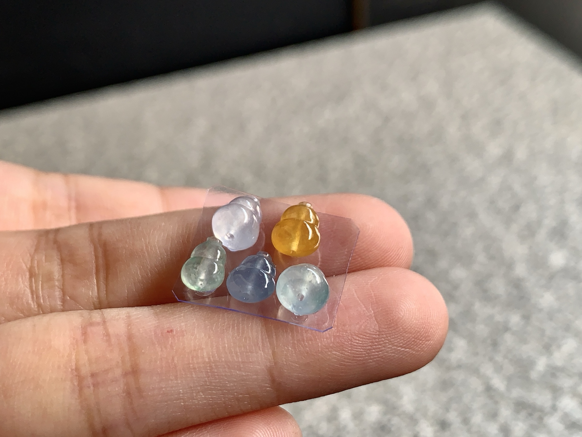 翡翠葫芦一手，尺寸：7×5.5×4.1/5.7×5.7×5.4
