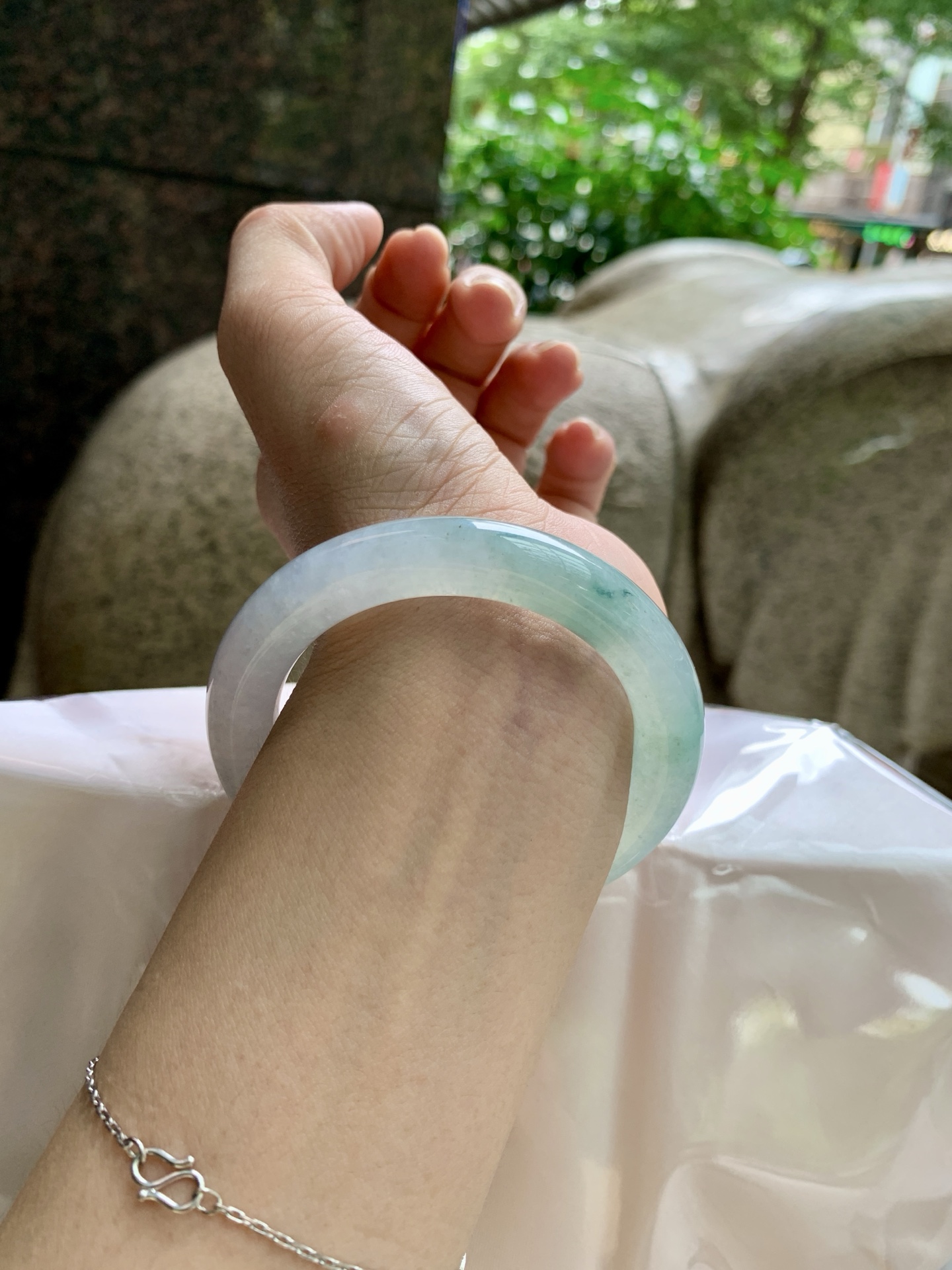 飘花圆条,打灯细纹，表皮微扣