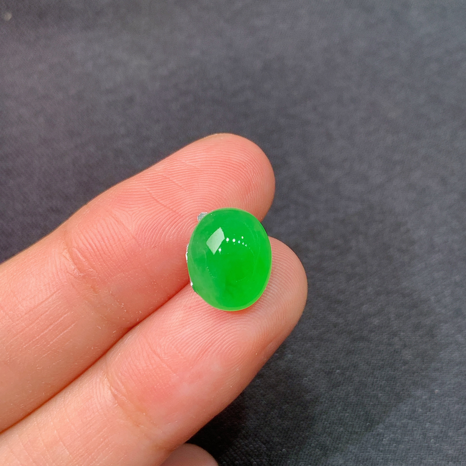 冰阳绿蛋面，镶嵌佳品，冰润细腻，种水足，Xl02 尺寸10.7*8.8*6.1