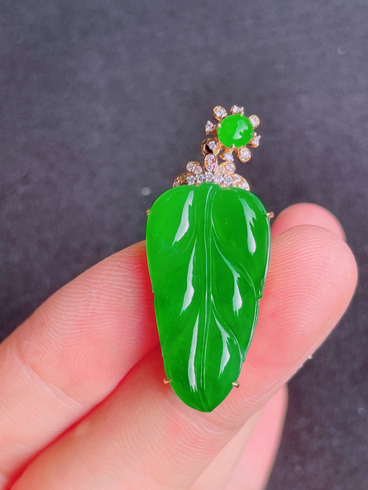 高冰绿树叶吊坠，晶莹剔透，新颖时尚，品相，26.5-15-3