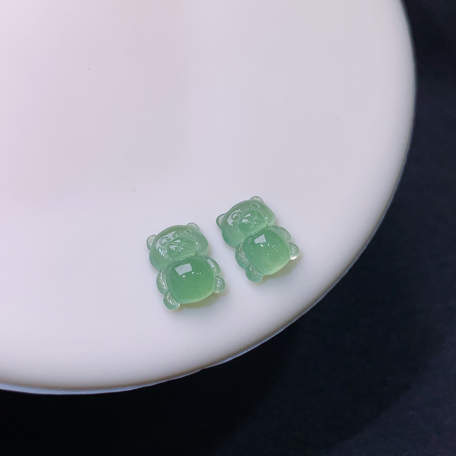 冰晴底小熊一对，镶嵌佳品，冰润细腻，种水足，Sa 尺寸9.6*7.3*3.6