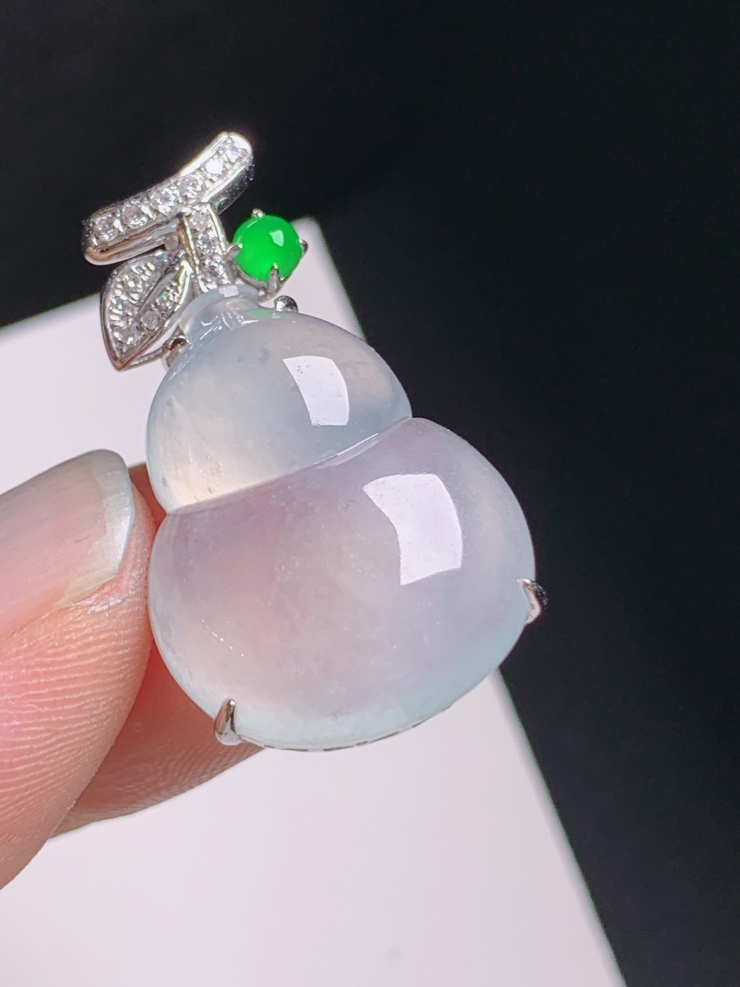 高冰葫芦吊坠，胶感十足，器型饱满，福禄相伴，裸石21.3-16.7-5.629.1，28