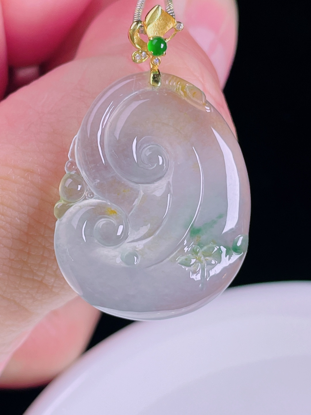 如意，18k镶嵌，老种起光，细底通透，尺寸：34.5裸石27.3/22.3/4.8mm0824