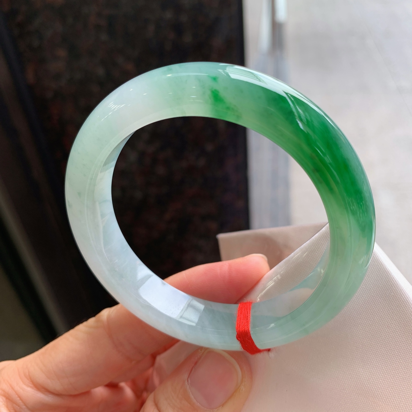 正圈飘绿 无裂 细腻