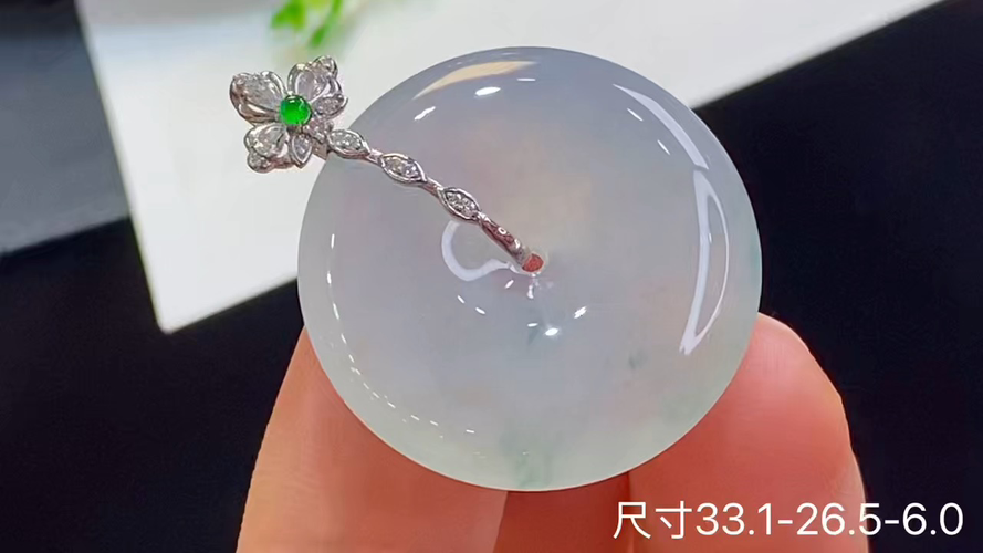 ️18k金+钻平安扣吊坠，无裂，33.1-26.5-6.0