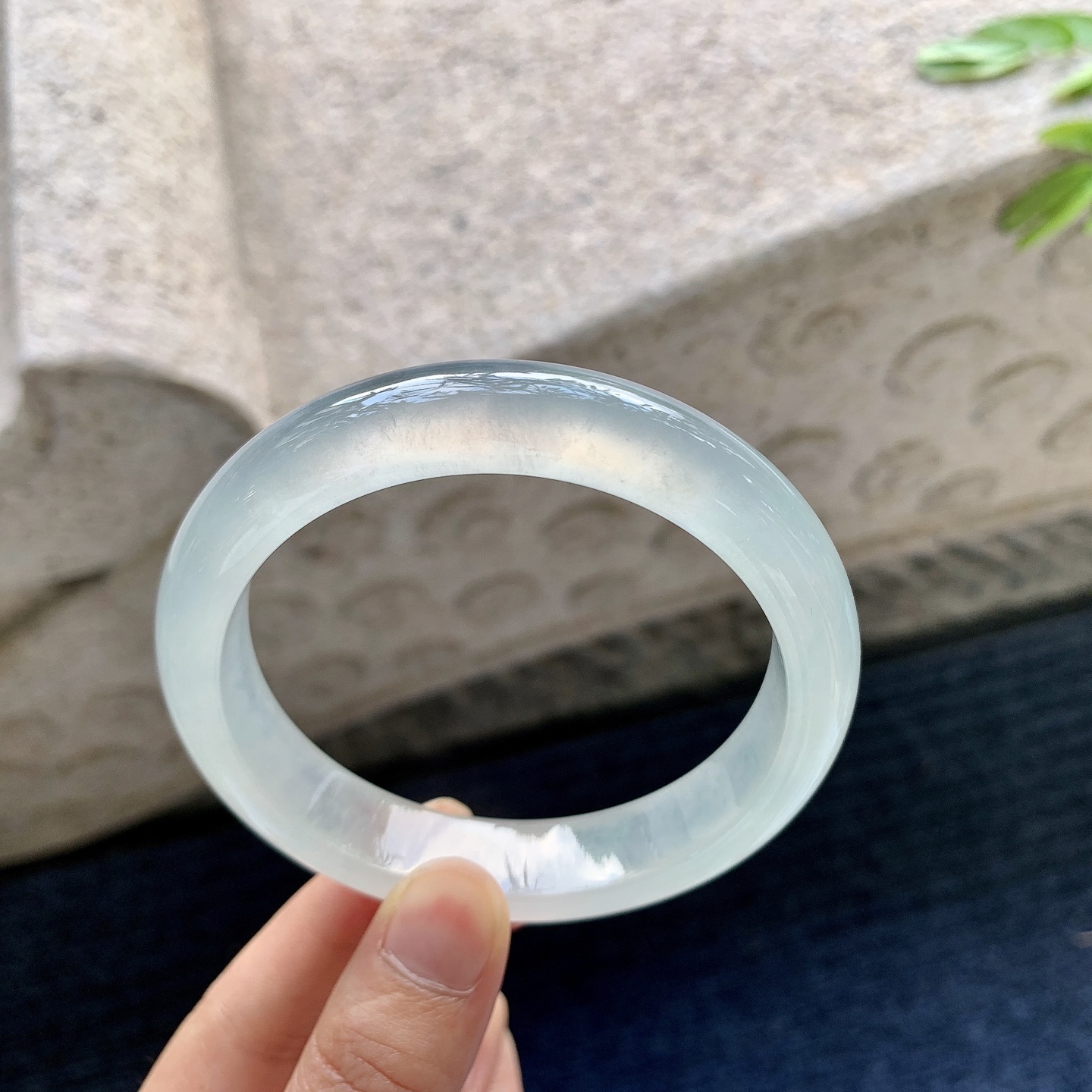 正圈60 61,圈口61/13.4/8.5,编码LZ082628,冰种，起光，清透，水润，种老，细腻，无裂