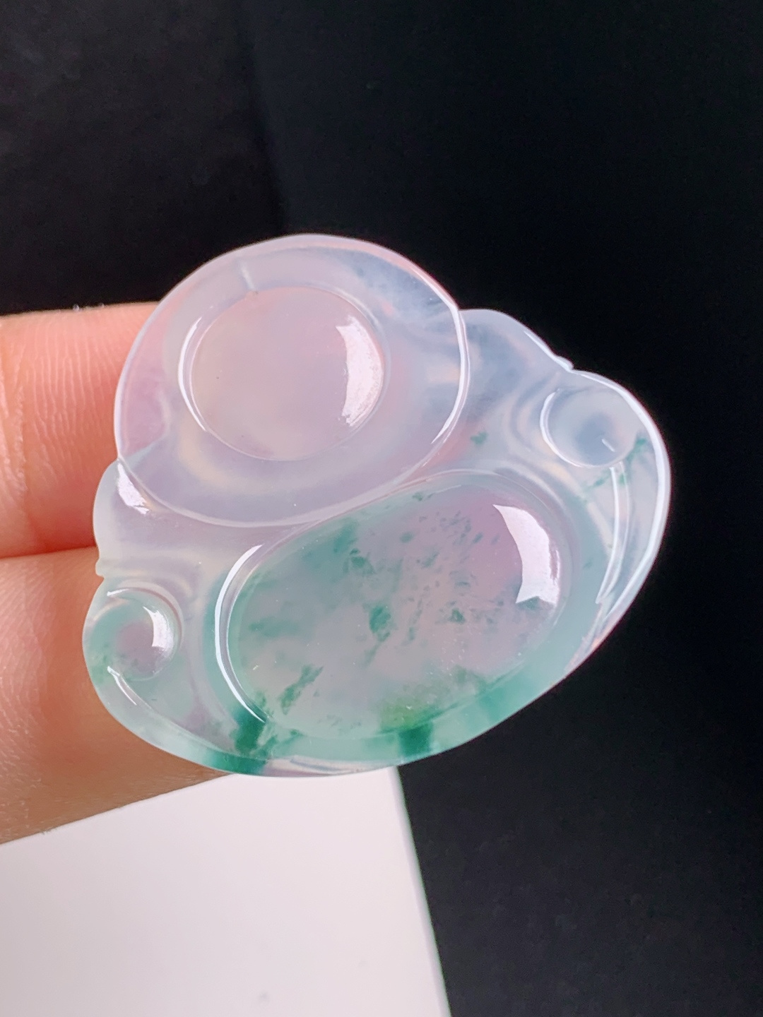 冰种飘花佛公，胶感十足，笑态祥和，笑口常开
