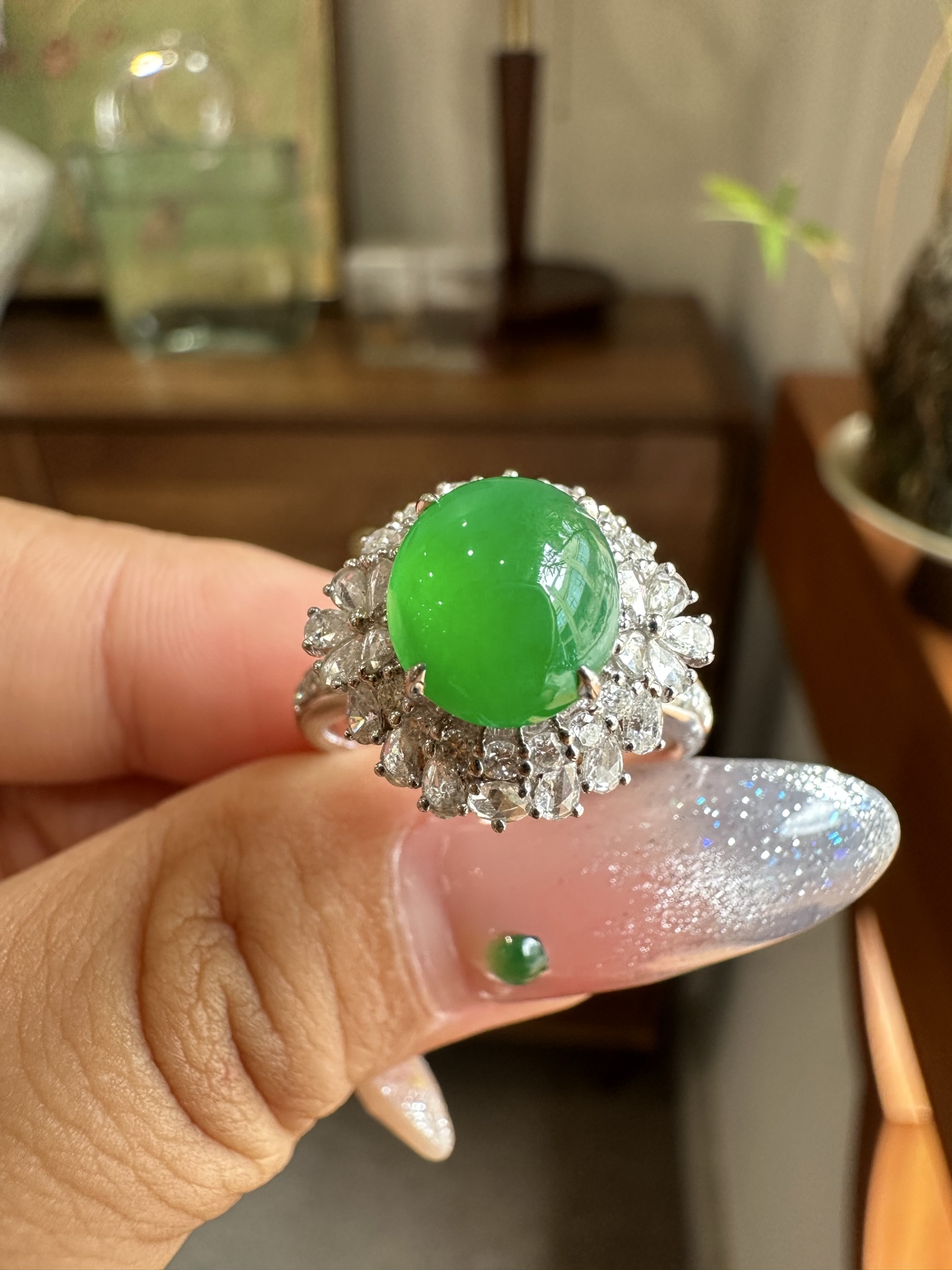 ️ 阳绿蛋面戒指