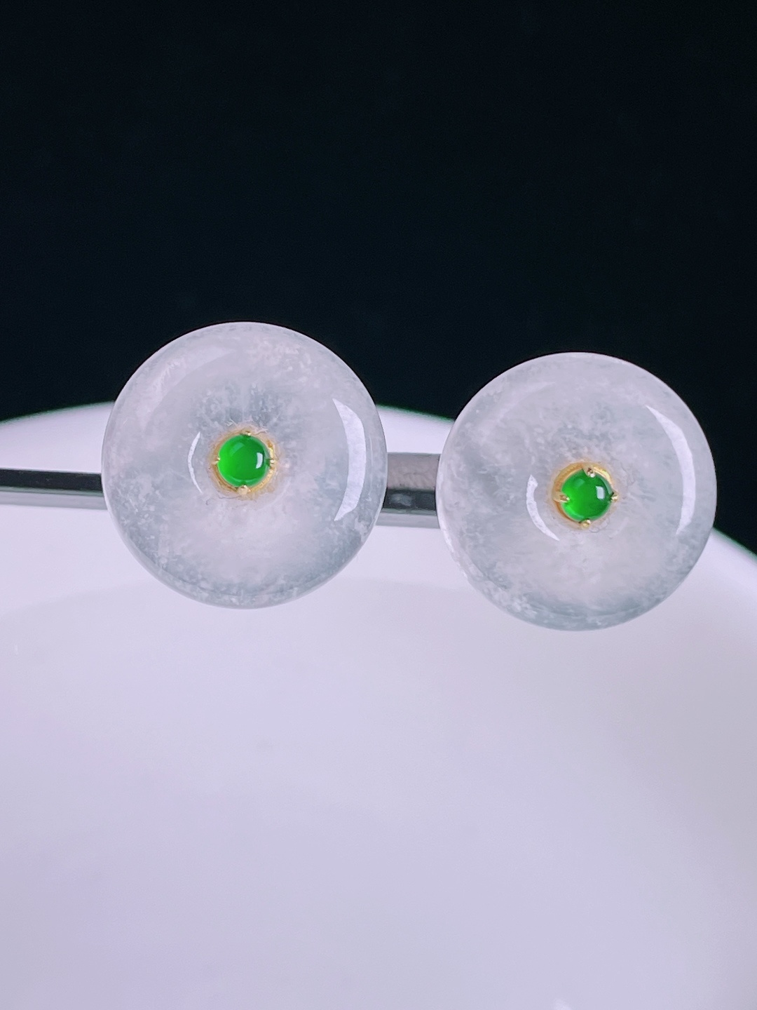 ️高冰耳钉，18k镶嵌，老种起光，细底通透，尺寸：裸石13.6/3mm0825