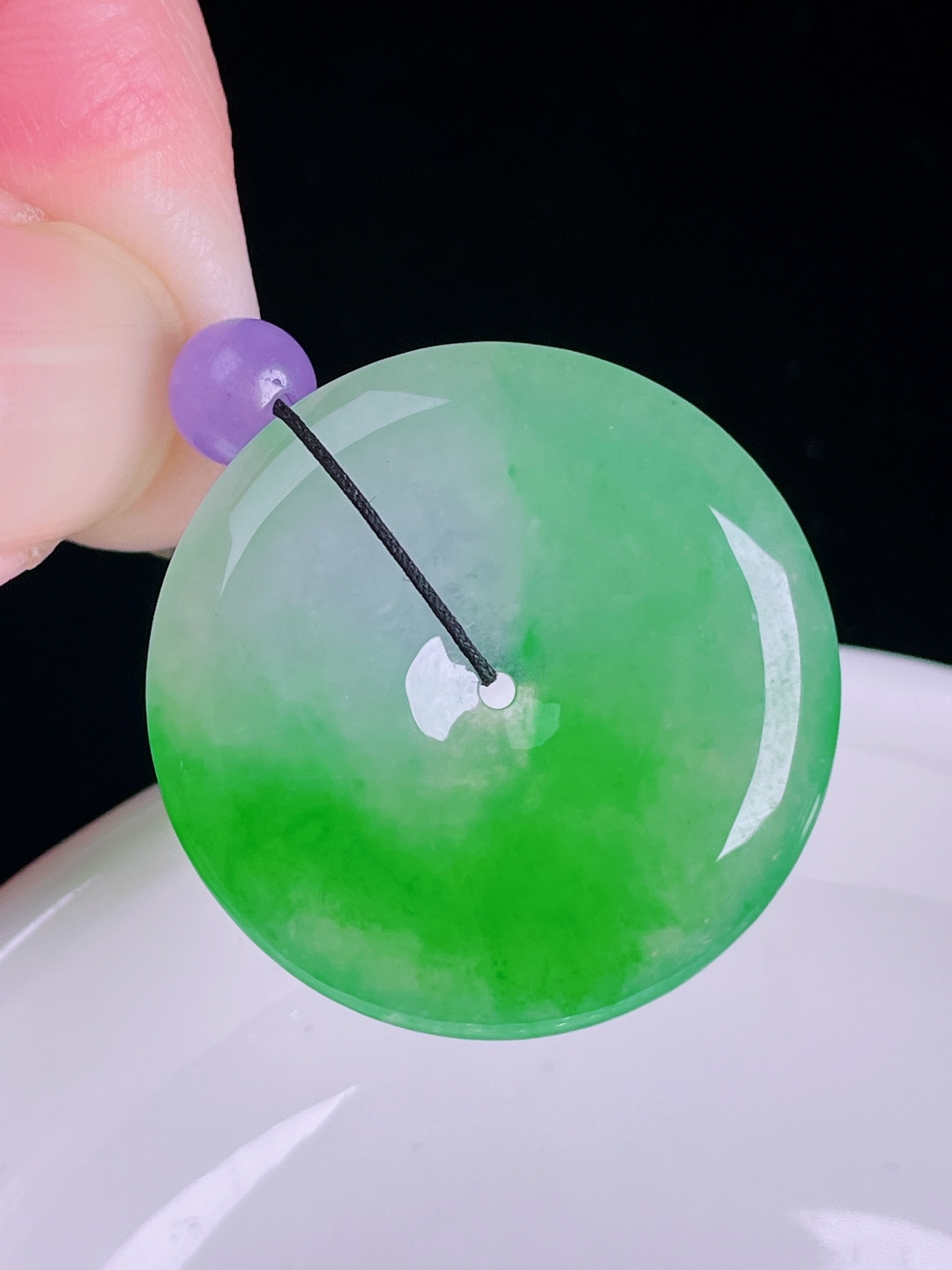 冰绿平安扣，老种起光，细底通透，尺寸：29.3/4.7mm0825