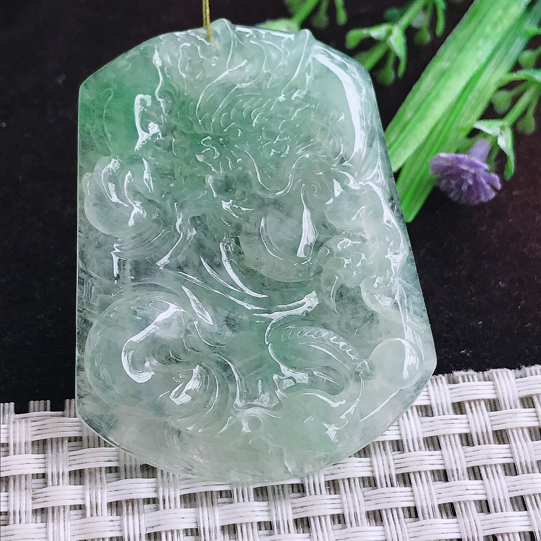 实拍A货翡翠53.6/42/5.5老坑冰胶冰晴绿龙牌吊坠翡翠玉挂件