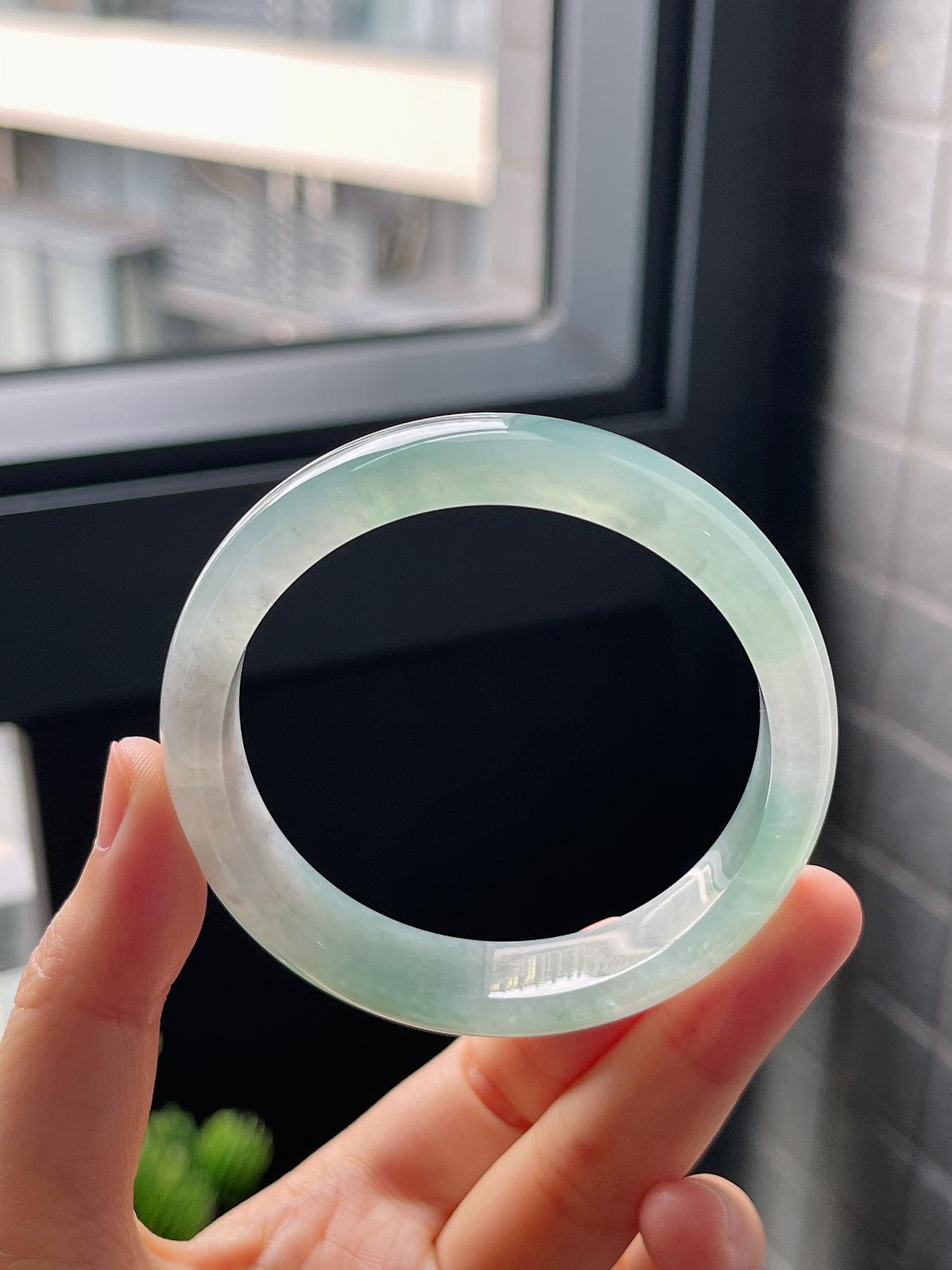 圈口54.7，冰糯湖水绿翡翠正圈手镯
