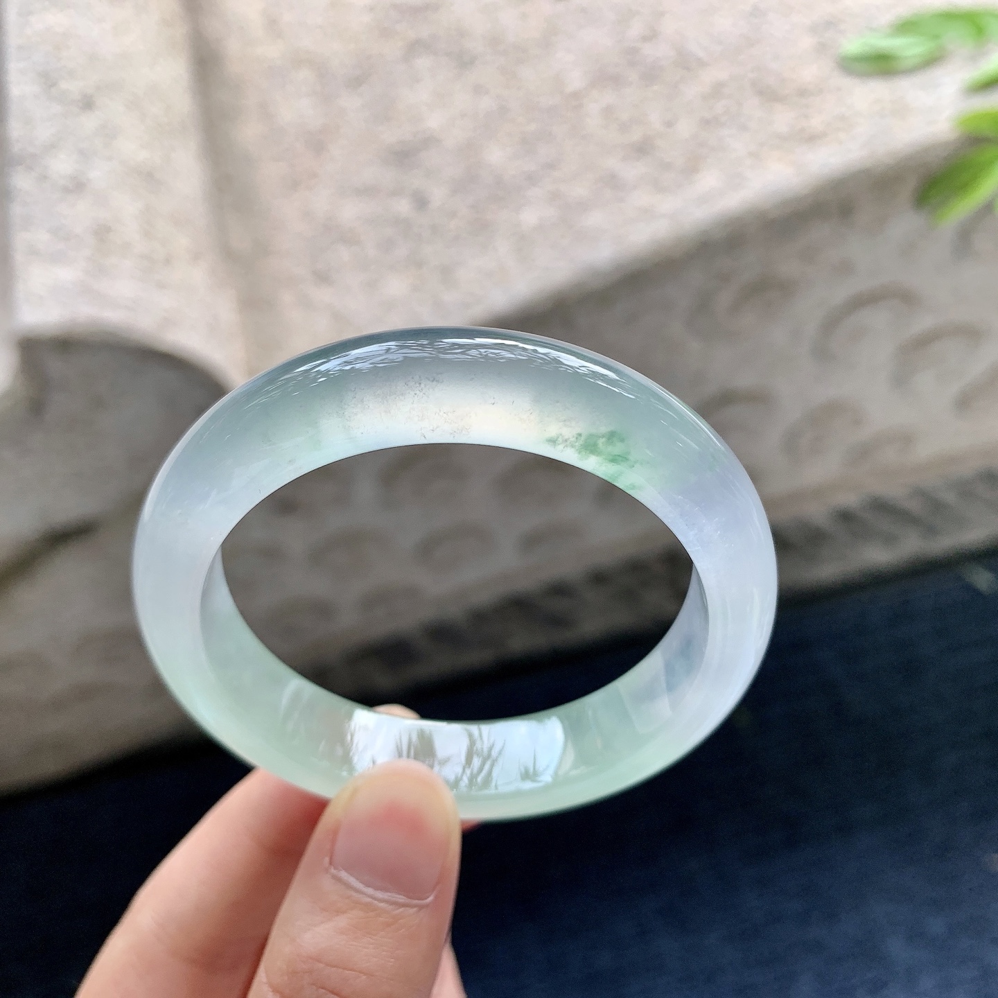 正圈49 50，圈口50.5/11.6/7.6，编码G7082014，冰飘花，起光，清透，水润，种老，细腻，打灯有棉线