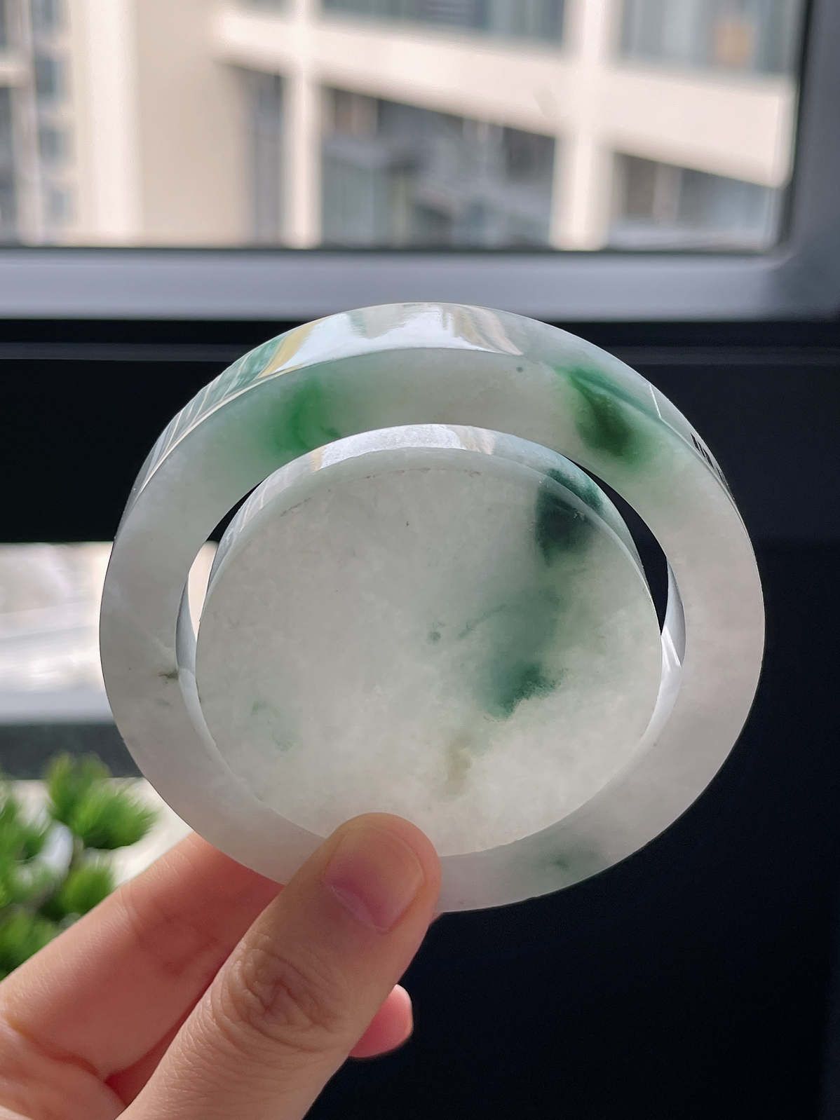 翡翠镯饼，⭕️正圈最大做57，最小做56