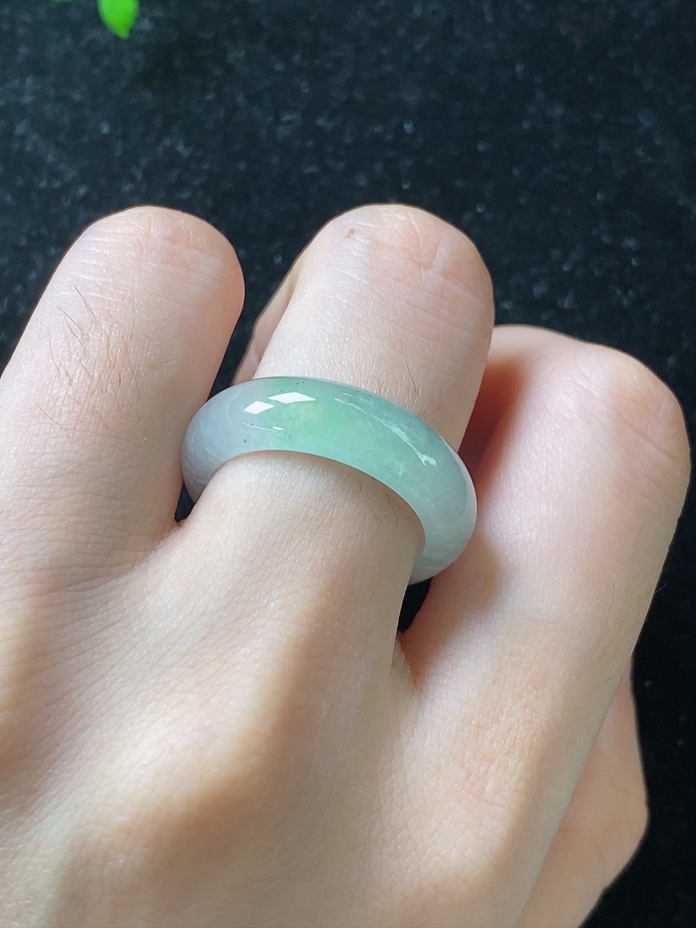 冰飘绿戒指，尺寸6.6-3.4mm,18号手寸，825mddy