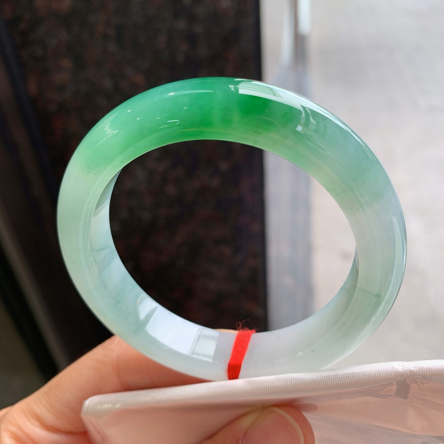正圈飘绿 无裂 细腻