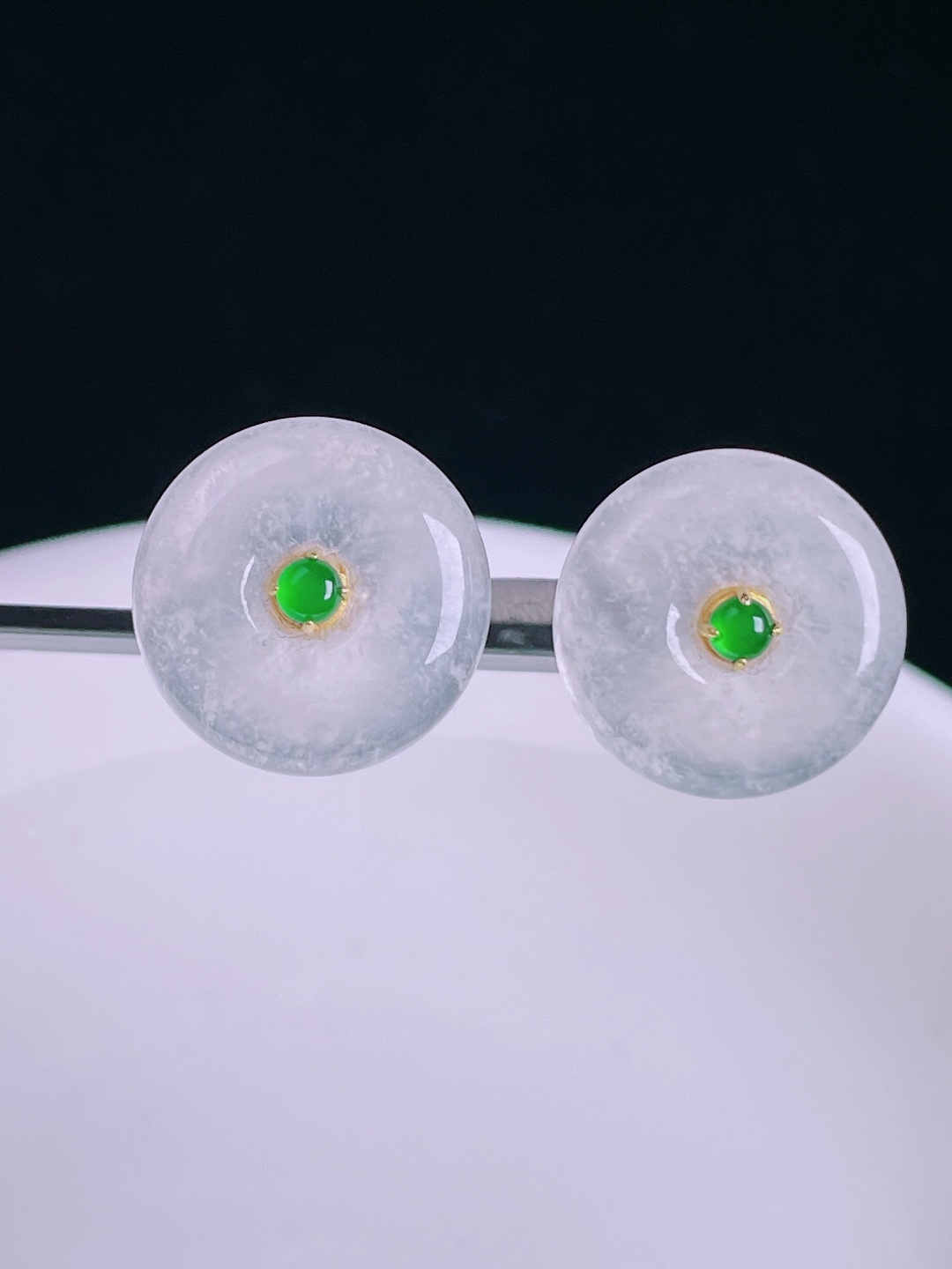️高冰耳钉，18k镶嵌，老种起光，细底通透，尺寸：裸石13.6/3mm0825