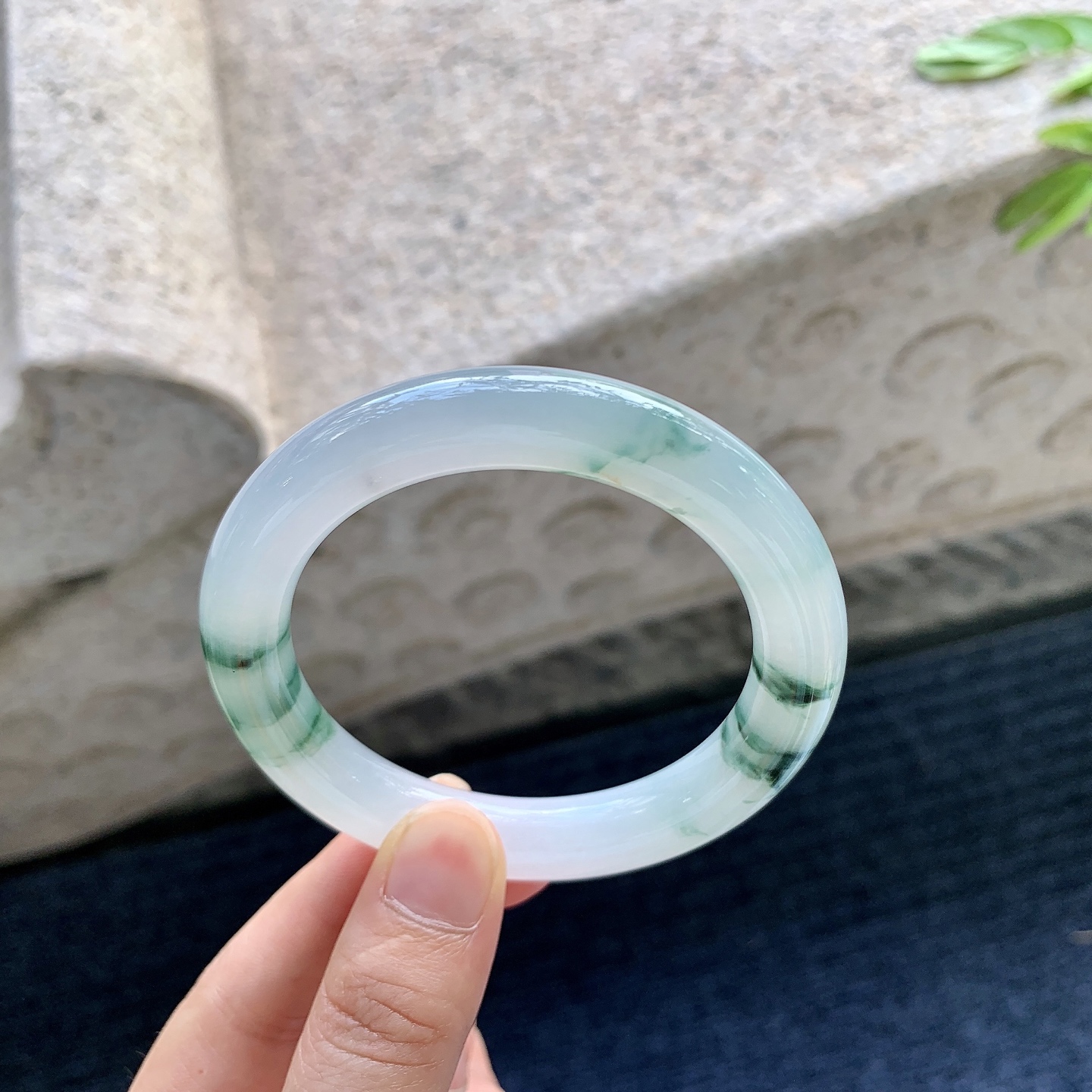 圆条52 53,细糯飘花，水润，种老，细腻，打灯有棉线