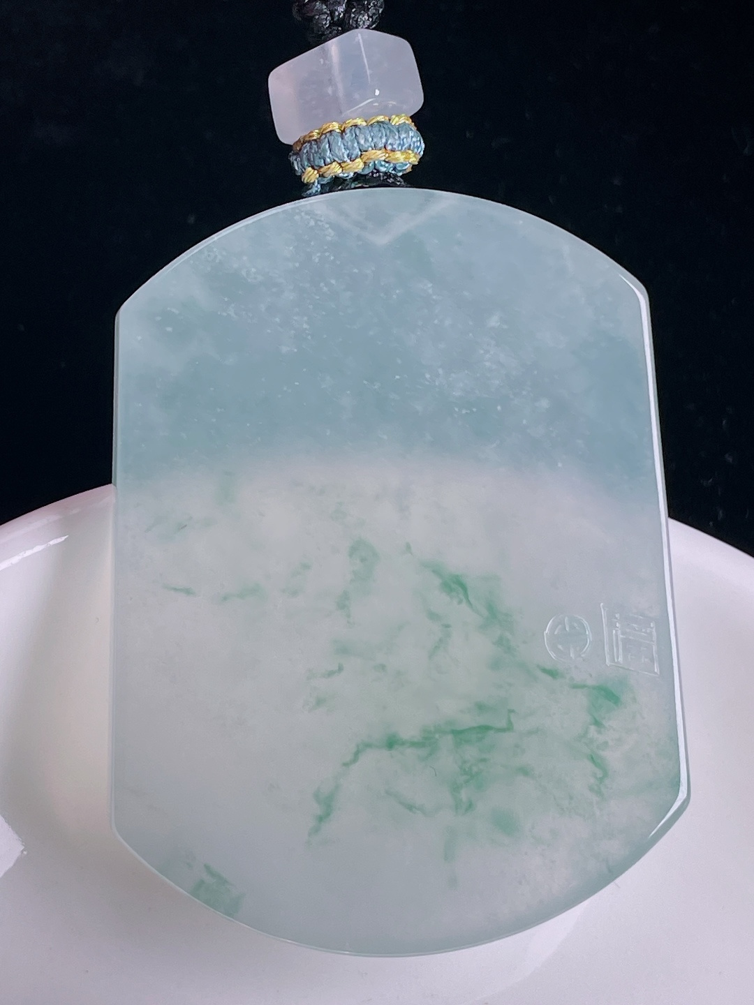 高冰无事牌，老种起光，细底通透，尺寸：50.6/38.8/5.8mm0825
