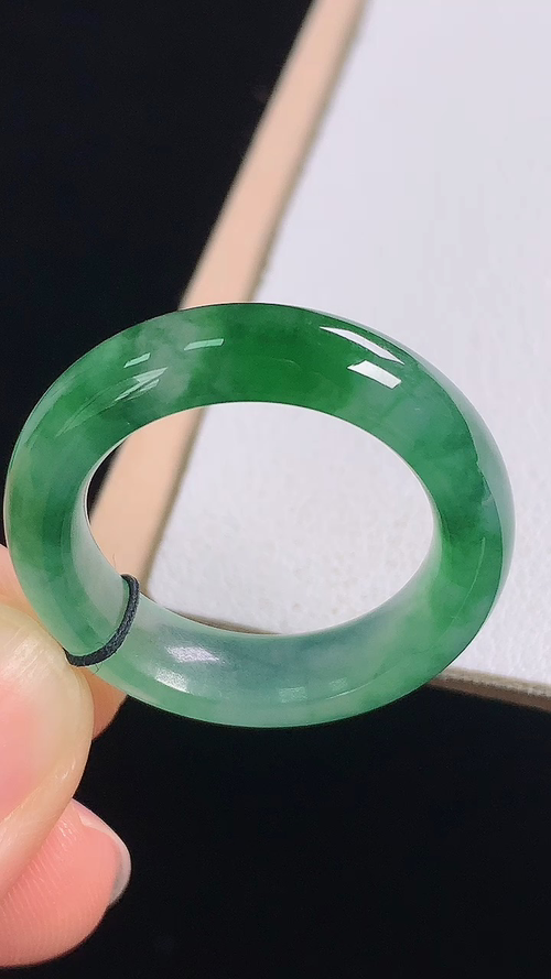 冰飘花指环，无裂，尺寸:圈口21/19.3-5.9-4.2mm