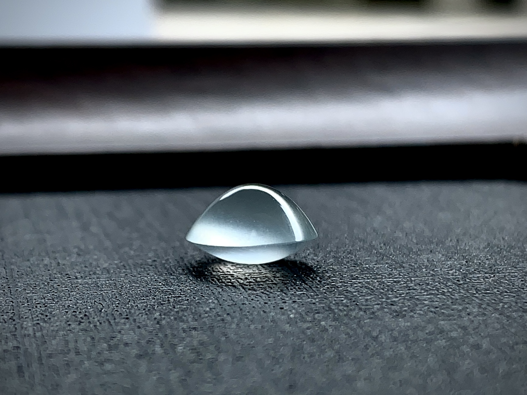 冰种蛋面，尺寸9.9×9.3×5.8