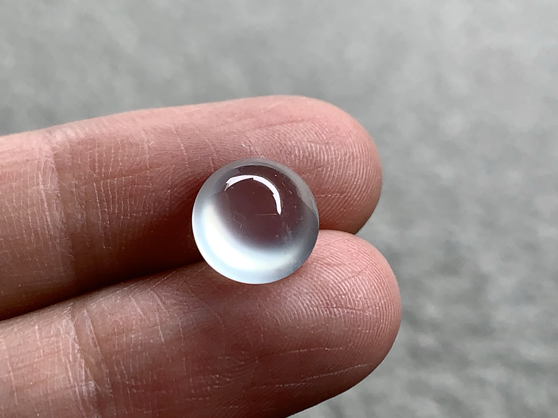冰种蛋面，尺寸9.9×9.3×5.8