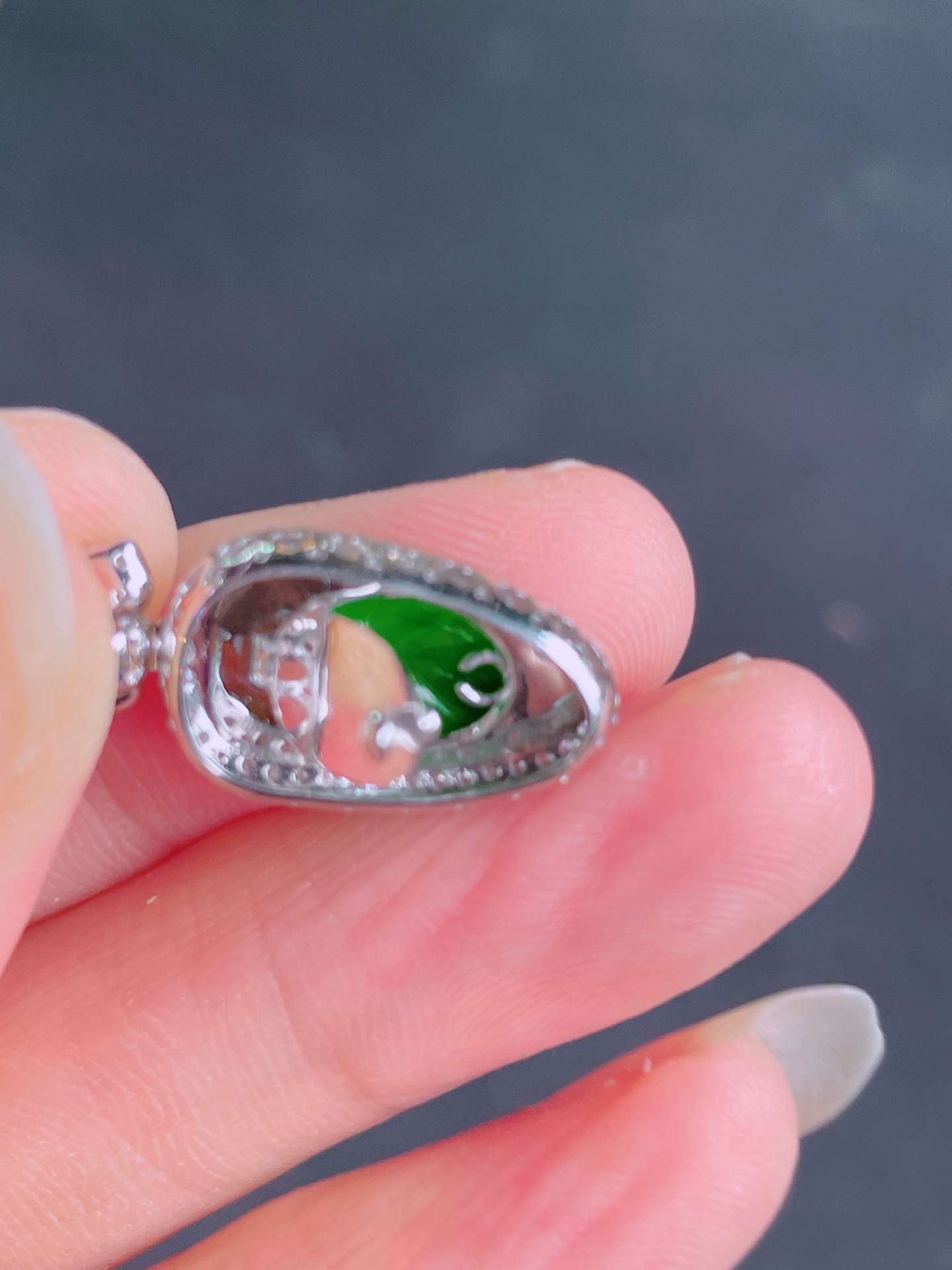 高冰绿树叶吊坠，晶莹剔透，新颖时尚，品相，16-8.8-2