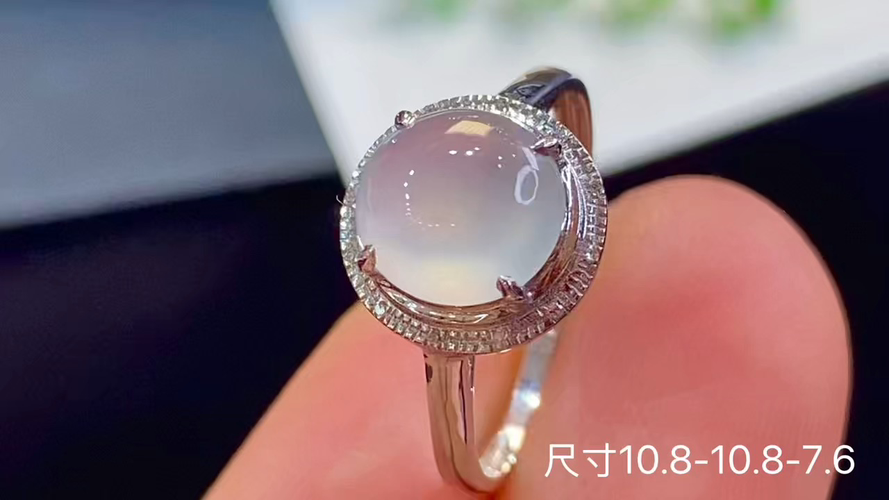 ️18k金+钻冰种蛋面戒指，无裂，10.8-10.8-7.6