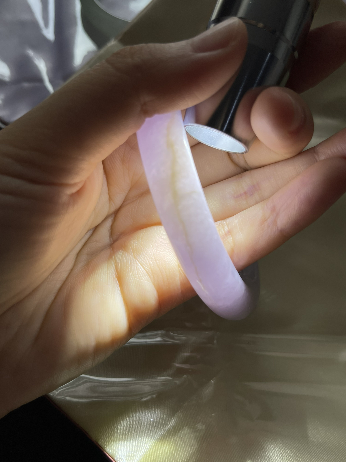 圈口56.8，糯化种满紫罗兰翡翠圆条手镯