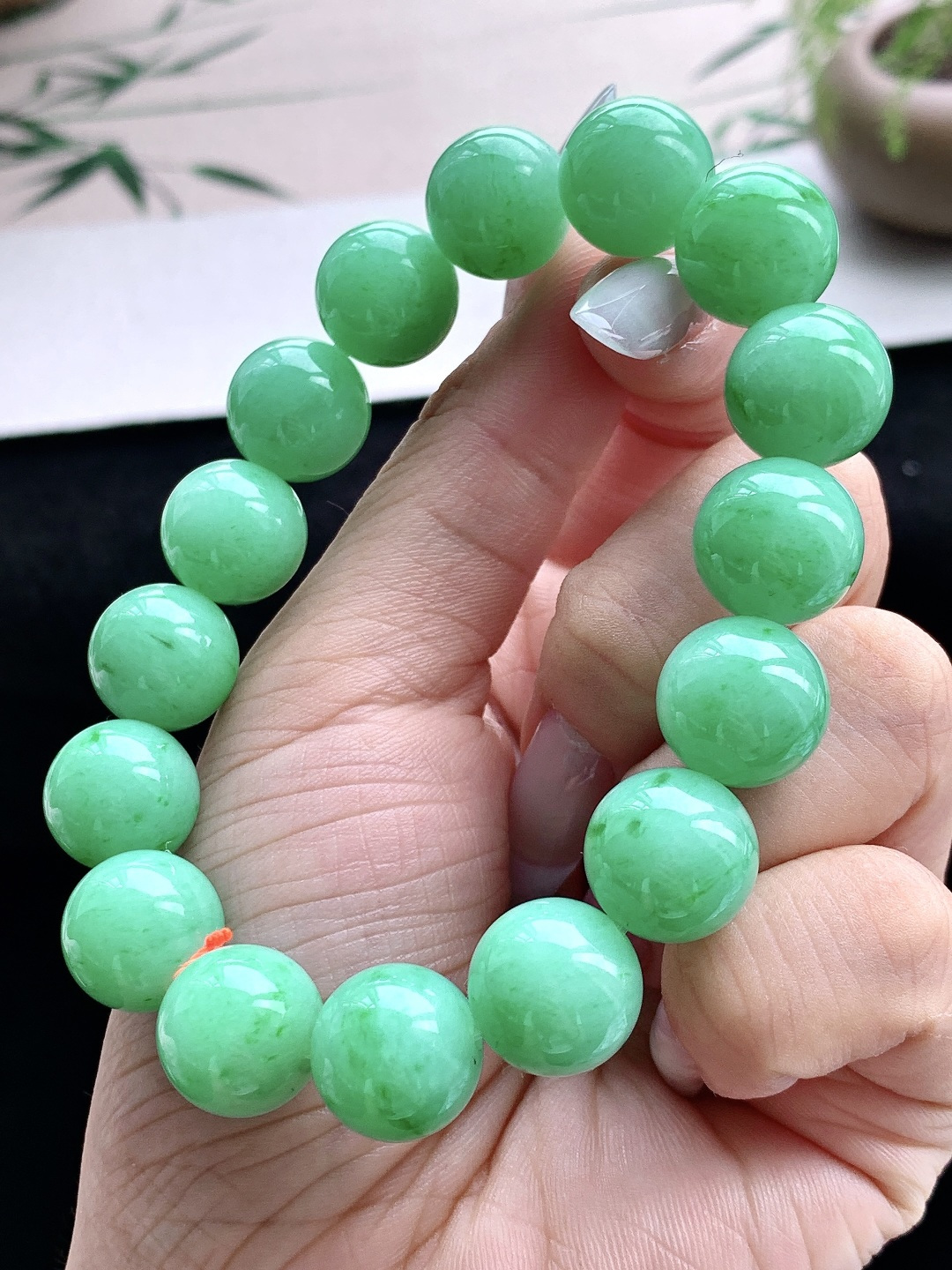 珠子糯冰甜阳绿手串圆珠子手串,性比高,尺寸13.3mm,重量66.8克