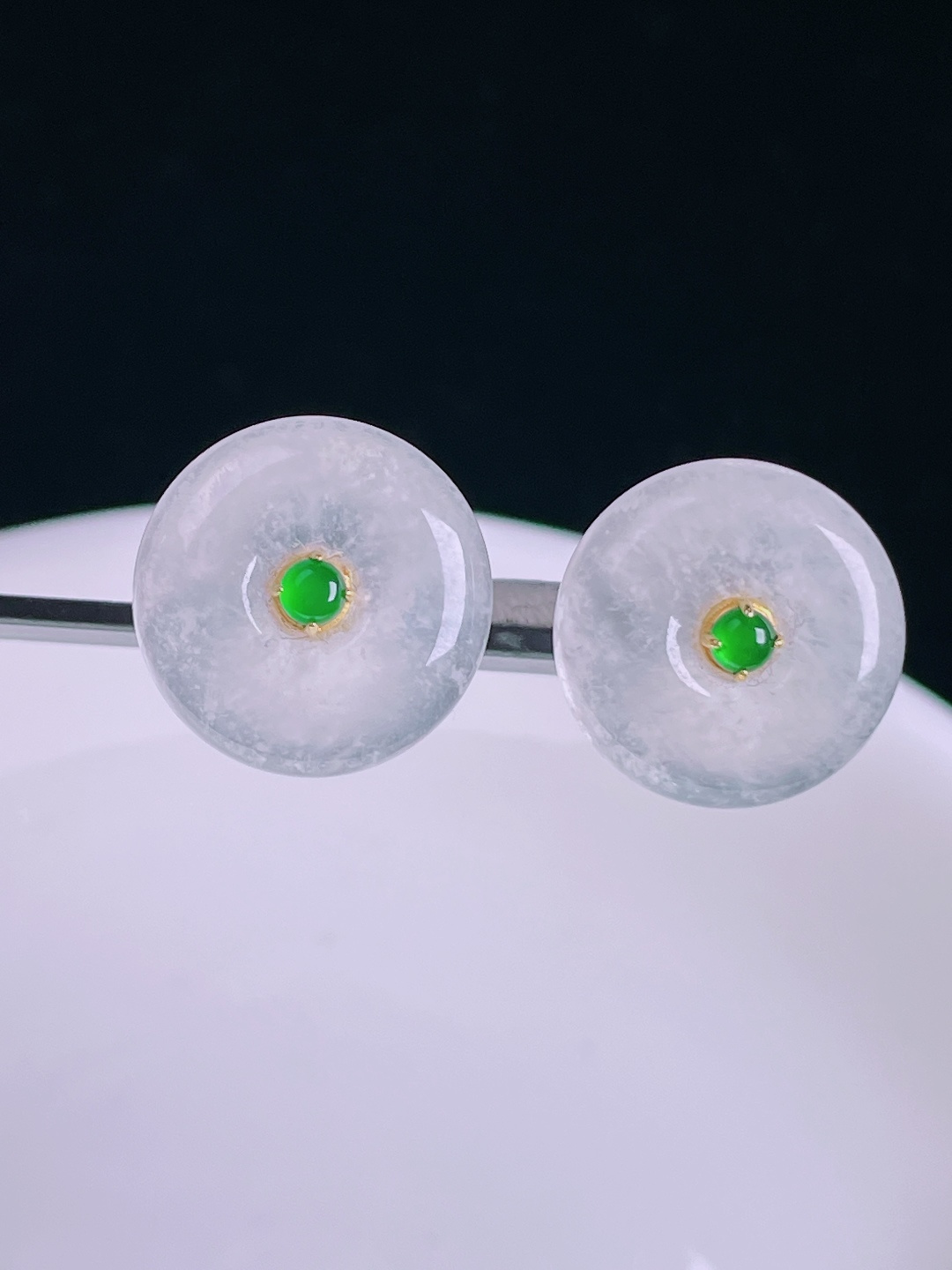 ️高冰耳钉，18k镶嵌，老种起光，细底通透，尺寸：裸石13.6/3mm0825