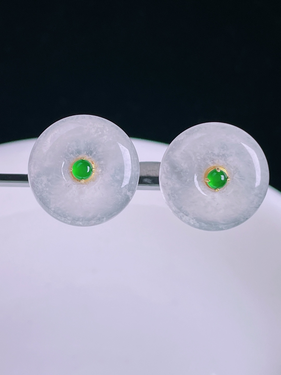 ️高冰耳钉，18k镶嵌，老种起光，细底通透，尺寸：裸石13.6/3mm0825