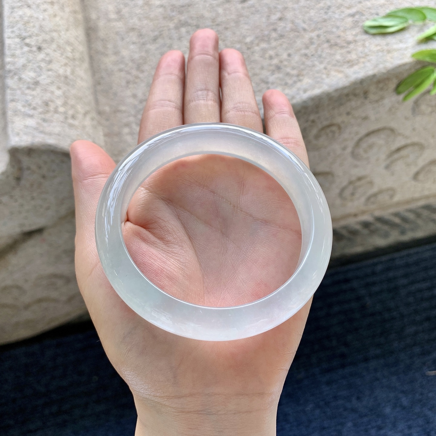 正圈60 61,圈口61/13.4/8.5,编码LZ082628,冰种，起光，清透，水润，种老，细腻