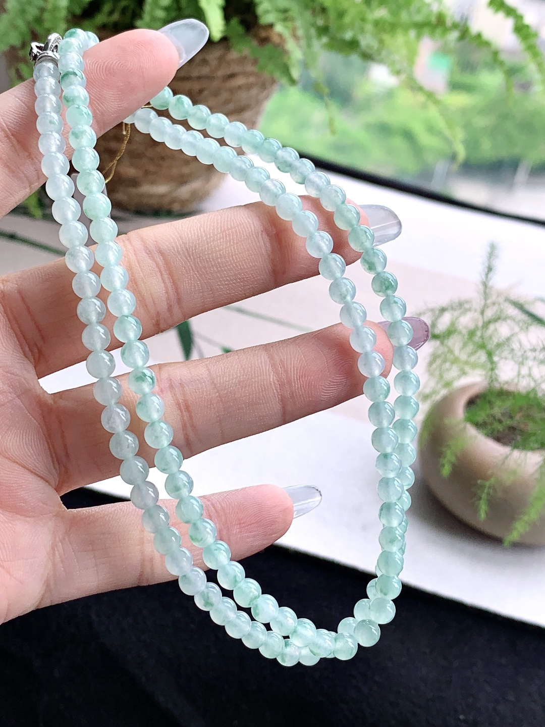 珠子冰晴水珠链圆珠子珠链,缅料性比高,尺寸4.6mm，30cm,重量25克