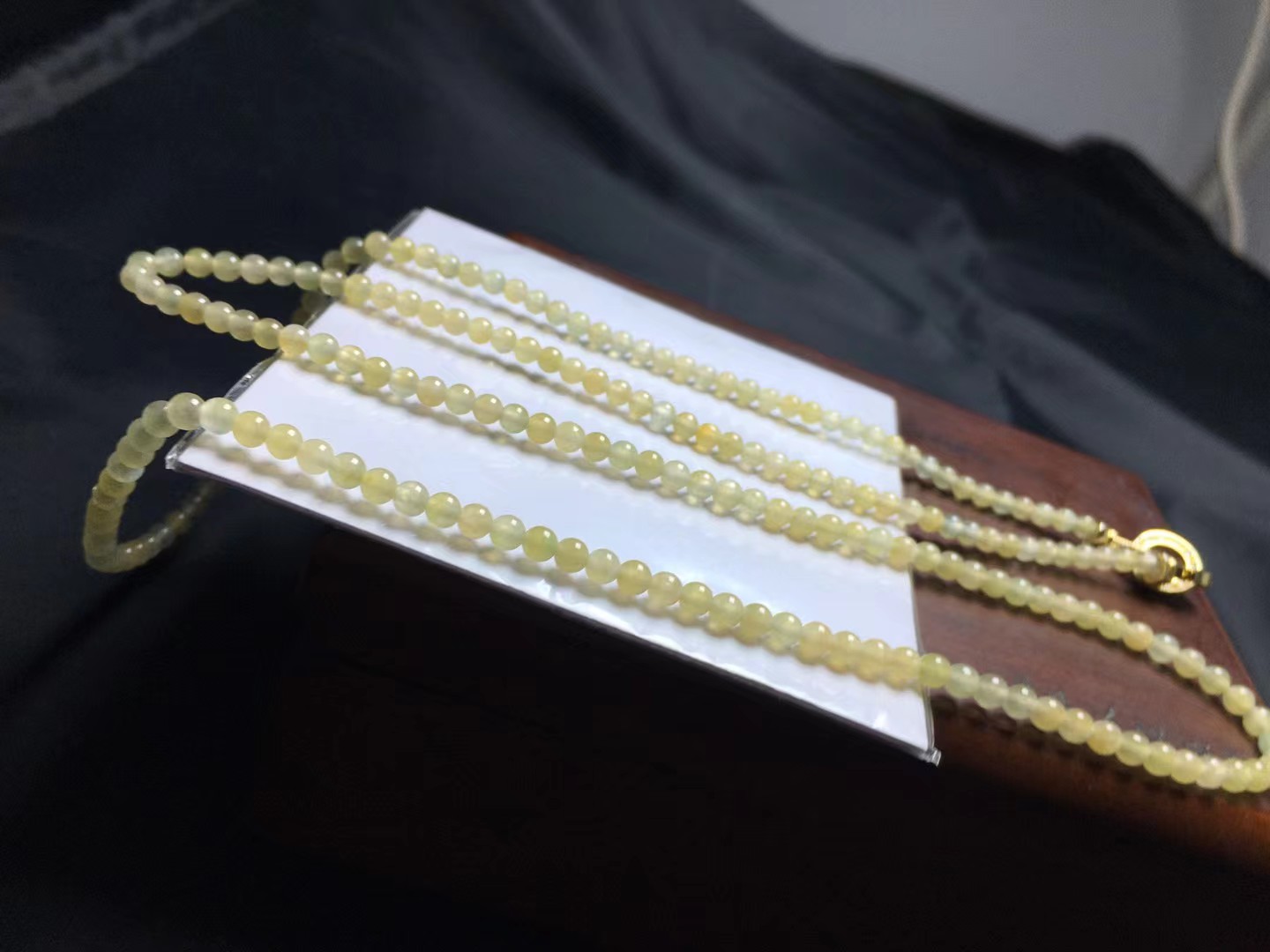 冰黄小米珠，卡3.5～3.1mm，200颗，种好，玉质细腻，颗颗精选，通透