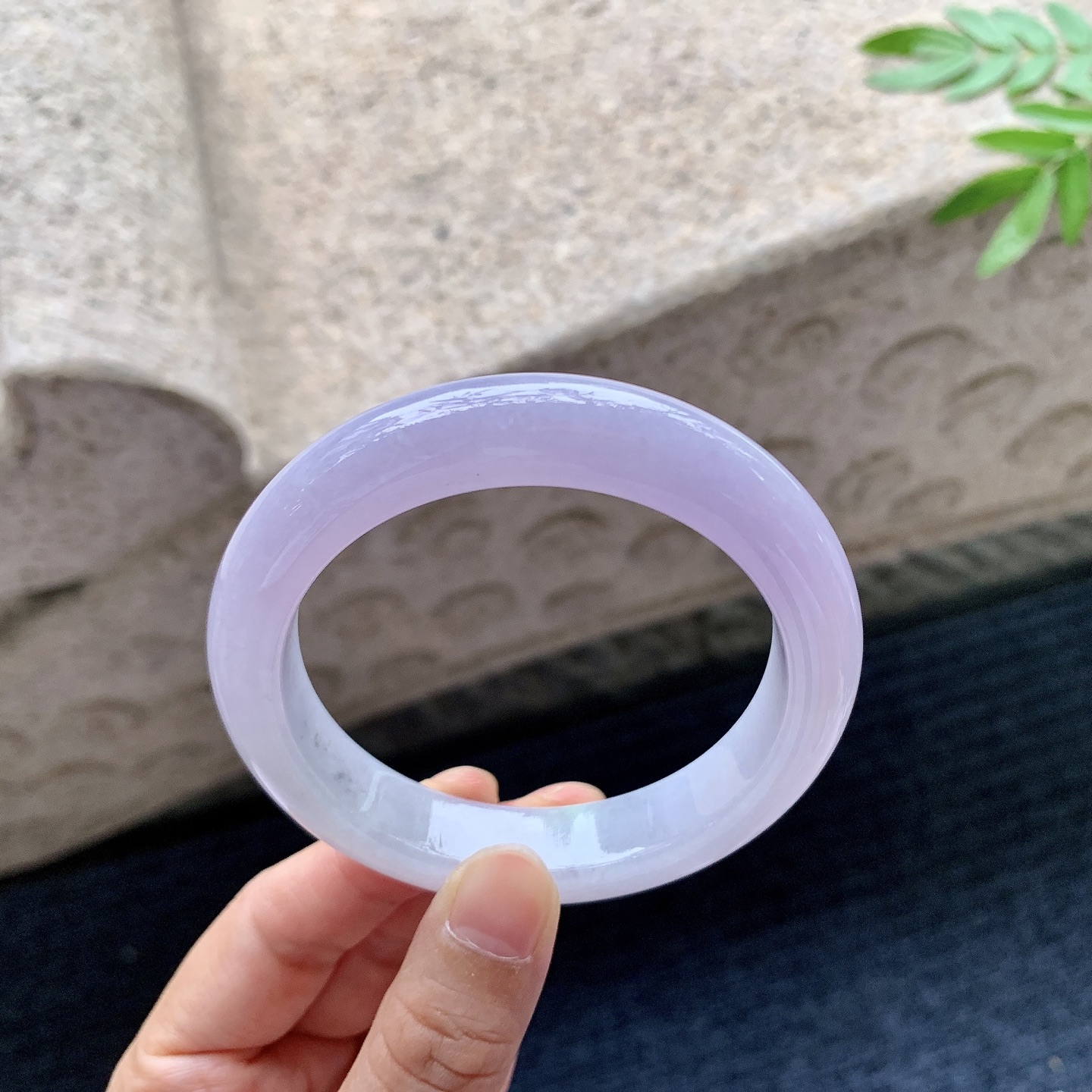 正圈55 56,圈口56.3/12.1/9.2,C5082742,细糯粉紫，水润，种老，细腻，无裂
