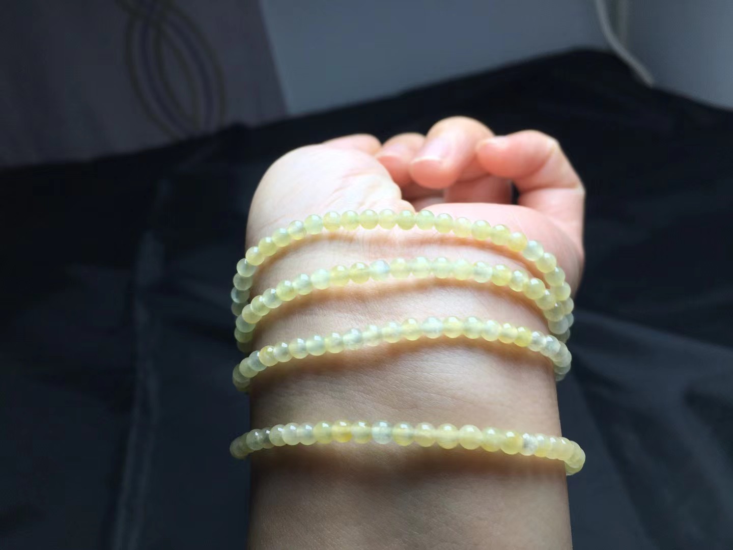 冰黄小米珠，卡3.5～3.1mm，200颗，种好，玉质细腻，颗颗精选，通透