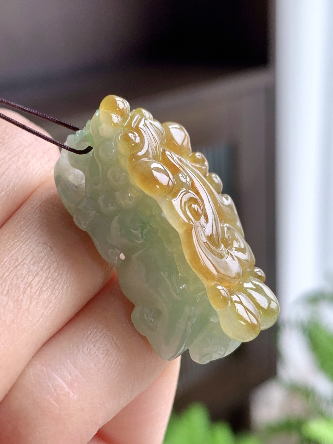 冰飘黄翡貔貅吊坠,缅料 性比高  超厚,尺寸34.8-15.2-14.6,重量15克