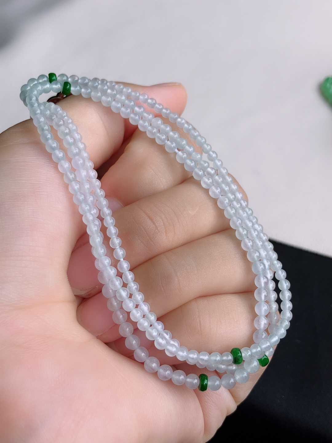 冰透珠链，晶莹剔透，尺寸3.5/3圈半，自然光实拍