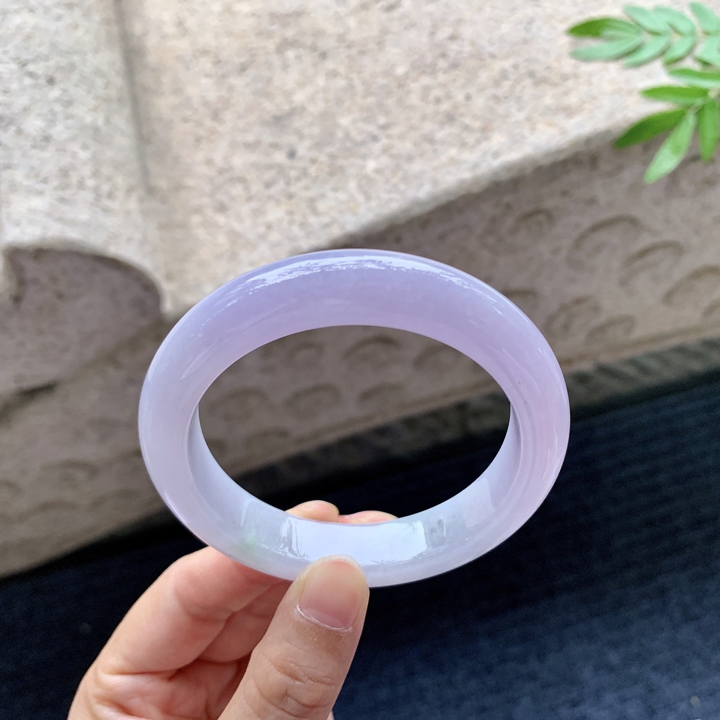 正圈55 56,圈口56.3/12.1/9.2,C5082742,细糯粉紫，水润，种老，细腻，无裂