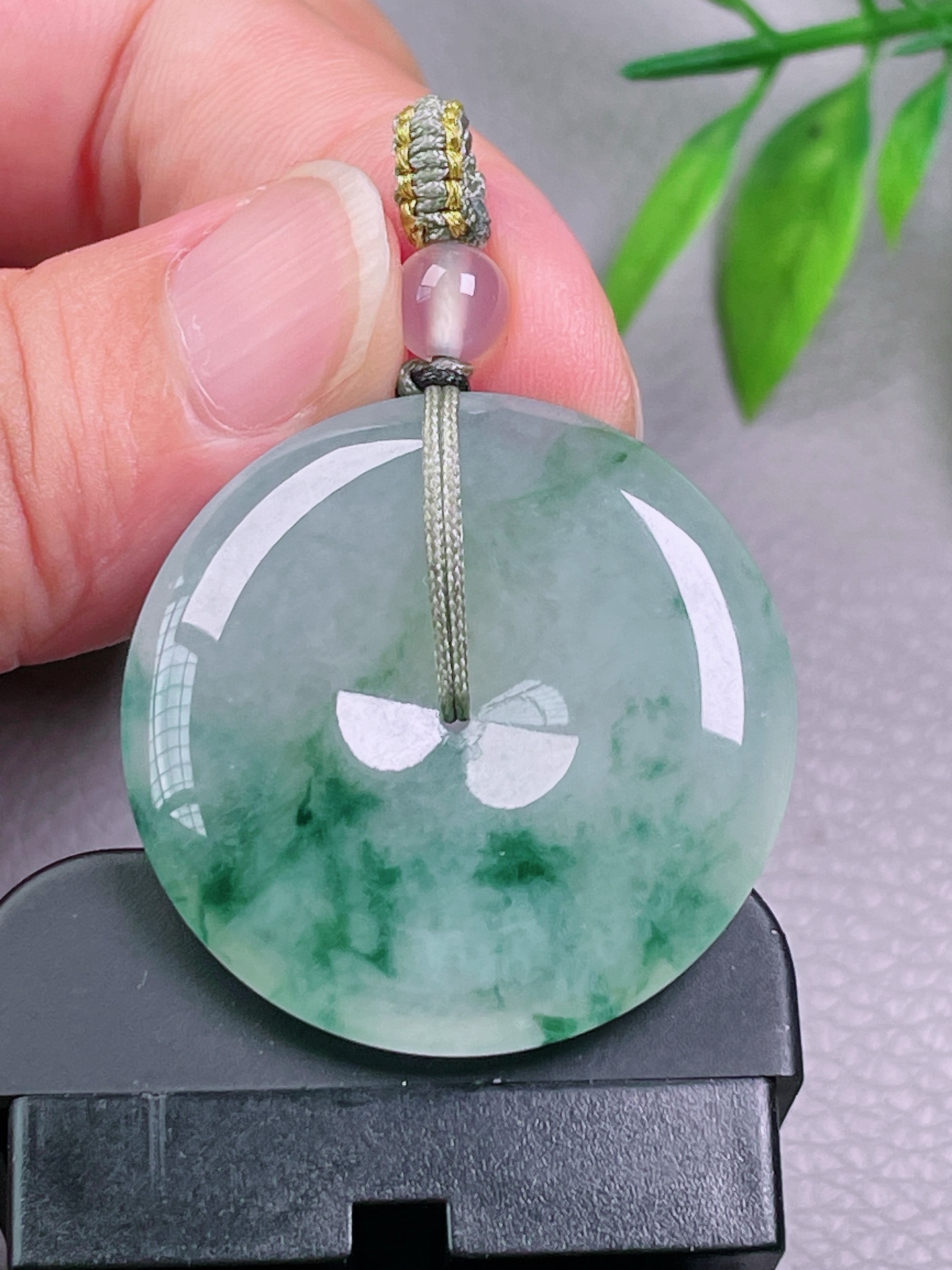 高冰种飘花平安扣，无裂，冰透水润，起荧光，尺寸：34-5.9