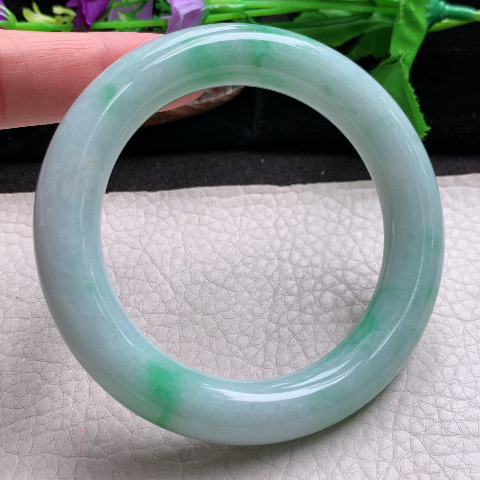 js实拍57.5*12.2*12胖圆镯 缅甸翡翠玉手镯飘花圆条玉手环